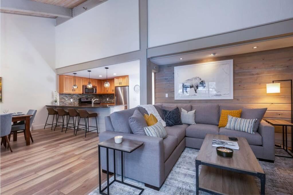 Updated 3 Bedroom 2 Ba With Pool & Hot Tub - Stunning Mountain Views! Snowmass Village Bagian luar foto